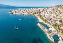 “Si Viaggia”: Saranda mes perlave të Mesdheut për të shijuar pushimet në qershor