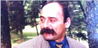 Dossier/Parlament 1995, debati rreth ligjit “Për shitblerjen e trojeve” dhe një fjalim pikant i Teodor Kekos kur e cilësonte sjelljen e kolegëve demokrat si “prostitucion politik”