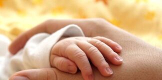 Anatomia e një lindjeje të munguar, pse çiftet po e shtyjnë vendimin për fëmijën e parë