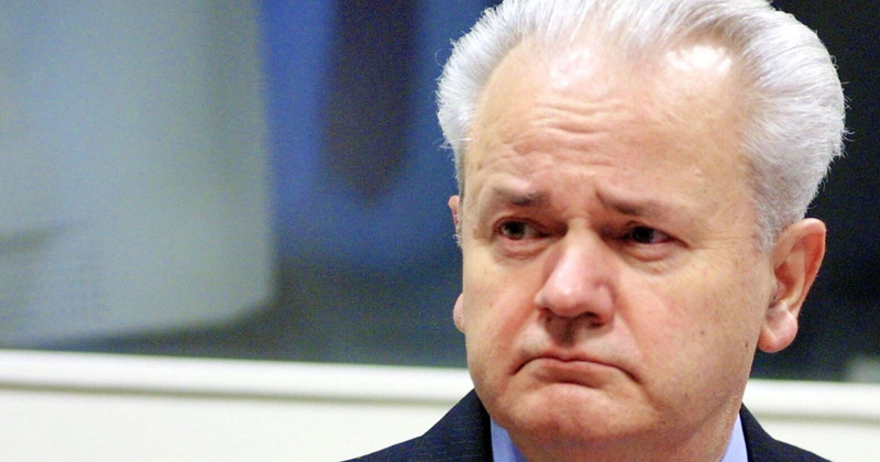 Një çerek shekulli nga ekstradimi i Millosheviqit  Në Hagë pa aktgjykim  në Serbi i rehabilituar