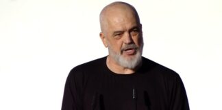 “Ata nga Kosova dhe Tetova hedhin gurë në bulevard dhe fshehin dorën”/ Protesta në kryeqytet, Rama: Të rinjtë pastruan zhulin e molotovarëve