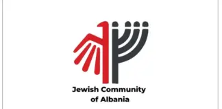 “Sinjal alarmi”, Komuniteti Hebraik Shqiptar reagon pas heqjes së flamurit izraelit nga protestuesit në Tiranë