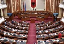 Kuvendi forcon luftën ndaj dezinformimit: Ngrihet nënkomisioni parlamentar, në fokus ndërhyrjet e huaja