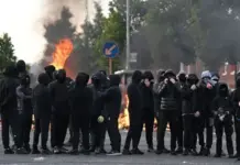 “Po nxjerrin emigrantët nga shtëpitë”, Trazira dhe sulme raciste në Irlandën e Veriut, digjen banesa dhe automjete!