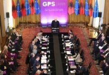 PS mbledh grupin parlamentar të shtunën, çfarë pritet të ndodhë?