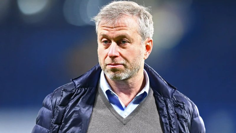 Roman Abramovich rikthehet në skenë  bëhet ndërmjetës i paqes mes Kievit dhe Moskës   Zelensky  Ja çfarë diskutuam me oligarkun rus