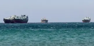 Ushtria amerikane ndihmoi kalimin e mbi 100 anijeve tregtare në Ngushticën e Hormuzit