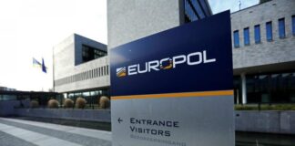 Europol: Në Evropë veprojnë 731 rrjete të krimit të organizuar