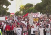 Dita e 18-të e protestës, vijon protesta e nisur në orën 19:00