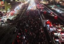 Radhë kilometrike makinash në Tiranë-Durrës, si e bllokuan protestuesit autostradën për disa orë