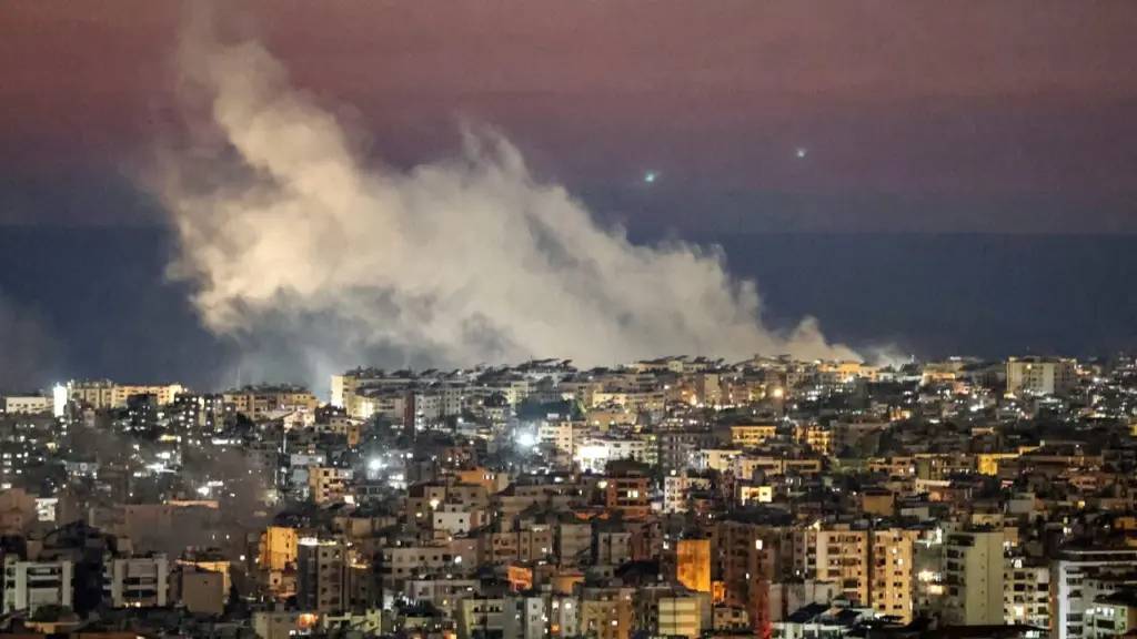  Goditëm militantët e Hezbollahut  shkelën armëpushimin   Izraeli bombardon Libanin gjatë natës  16 persona humbin jetën
