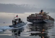 Irani mbyll sërish Ngushticën e Hormuzit, akuzon se SHBA nuk po zbaton marrëveshjen e firmosur