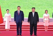 Xi Jinping vizitë zyrtarë në Korenë e Veriut, pritet nga Kim Jong Un me paradë ushtarake e flamuj kinez, ja çfarë do diskutojnë dy liderët
