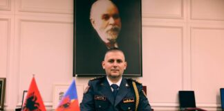 Policia bllokon bulevardin me gardh metalik, Hita: Është standard i vendosur prej kohësh, nuk bëjmë ndryshime për këtë aktivitet