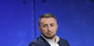 Protesta në kornizat e Goffman dhe përballja perceptim-fakte
