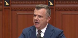 “Jeni flamingo nga Temu”/ Balla-opozitës: Projekti në Zvërnec do të bëhet, nuk do humbim 4 mld investim! 4 pr.ligjet do t’ua rrëzojmë