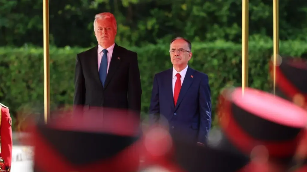  Vijojmë me vendosmëri reformat në rrugën drejt BE   presidenti Begaj pret në Tiranë homologun lituanez  Gitanas Nausėda