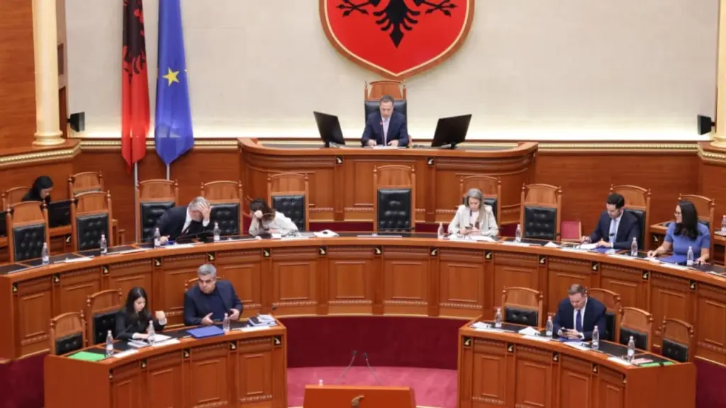 Rrëzohet kërkesa e opozitës për mocion me debat mbi rezolutën e PE  22 vota pro dhe 74 kundër