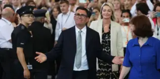 Andy Burnham pranë Downing Street, por a është gati për të marrë frenat e Britanisë?