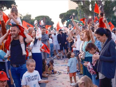 Pse kjo protestë duhet lexuar si një  revoltë e të mënjanuarve  