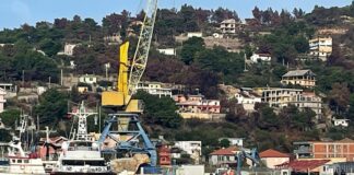 LAJMI I FUNDIT/ E rëndë në Shëngjin, katër të rinj u morën nga dallgët, dyshohet për viktima