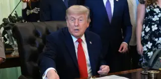 Trump mohon investimet amerikane në Iran: SHBA nuk do të japë para për Teheranin