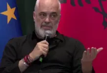 “Jemi nga Irani, erdhëm të mbështesim shqiptarët”/ Rama publikon videon e turisteve: Në bulevard nuk kemi vetëm patriotë të shtirur