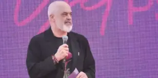 “Do na hidhen në fyt flamingot, do thonë patronazhistë”/ Rama kujton legjendën e Rozafës në Shkodër: Njësoj si sot, ndërtojmë ditën, na e prishin natën