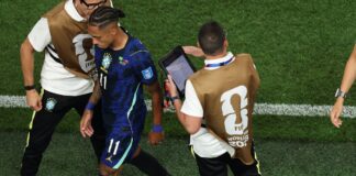 Raphinha alarmon Brazilin, dyshimet e para janë për dëmtim që mund ta largojë nga Kupa e Botës
