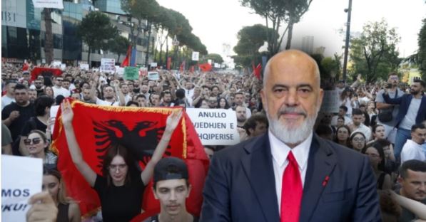 Rama reagon pak minuta përpara protestës  Kur faktet thonë të kundërtën  poterja bëhet argument