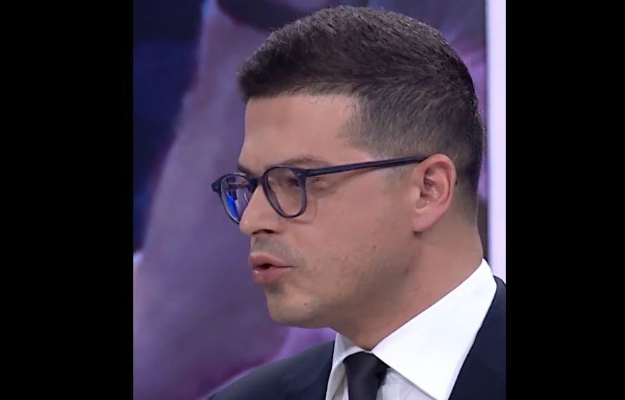 Vengu për protestën në Zvërnec  Reagimi i tyre ishte kundra një feudalizmi moral të pashpjegueshëm