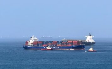 Trump kërcënon Iranin me sulme në ura dhe termocentrale: Do të godasim nëse vazhdoni t’i qëlloni anijet tregtare