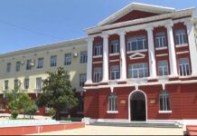 Risia te italishtja, për herë të parë diplomë e dyfishtë! Studentët 2 vite në Shqipëri, i treti në Itali