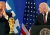 Video/ Momenti viral, Donald Trump i jep ‘goditjen’ Infantinos para trofeut të Botërorit