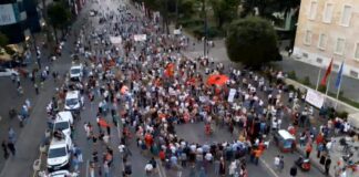 E (pa)ngrëna, e (pa)pira dhe e (pa)q** e revolucionarëve