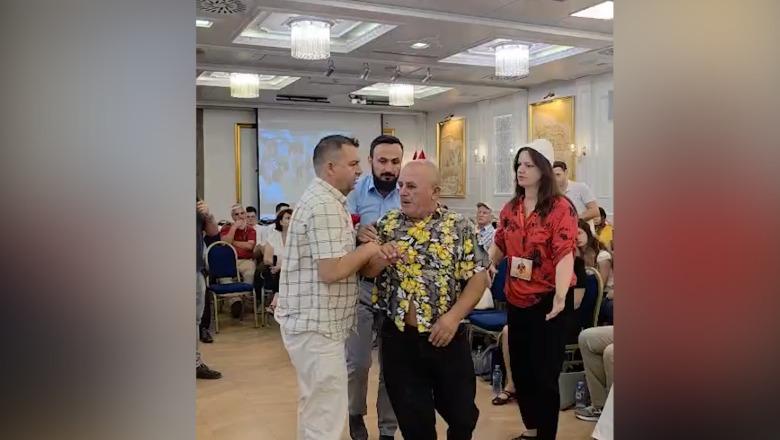Përplasjet në Kuvendin Kombëtar të protestës  ironizon Erion Braçe  Aman mos u rrihni  jeni shpresa e vetme