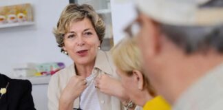 Ministrja Sala: Heqim kufizimin moshor për Check-Up, linjë këshillimi dhe shërbimi i parë i Geriatrisë për të moshuarit