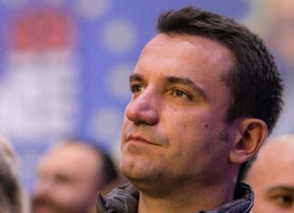 Media holandeze: Brukseli mbyll sytë ndërsa Shqipëria, me një shtet të së drejtës të mangët, marshon drejt BE-së