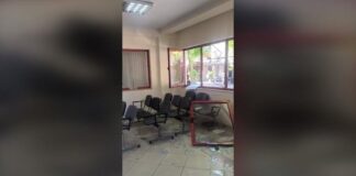 VIDEO/ Çfarë mbeti pas protestës te Komisariati nr. 3: xhama të thyer, dyer të shqyera dhe salla e pritjes e shkatërruar