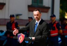 Motoçikleta të reja për Policinë e Shtetit, financuar nga pasuritë të konfiskuara, Lamallari: Uniforma që mbani kërkon vetëpërmbajtje, ne mbështesim punën tuaj