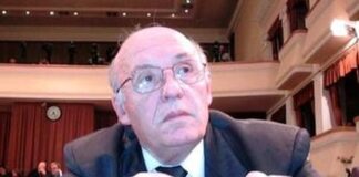 Dossier/ Dy çekiçët e Arbnorit, fjalimi që mbylli legjislaturën 1992-1996 dhe batuta e fundit: Unë në jetën time njoh kundërshtarë, jo armiq