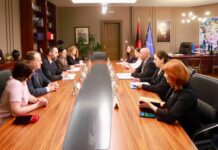 Lamallari pret të Dërguarin e Posaçëm europian për Çarmatimin: Shqipëria mbetet partner i besueshëm i BE