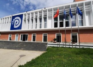 Zërat kundër bojkotit trazojnë PD-në, Bardhi thërret mbledhjen e Grupit Parlamentar të hënën