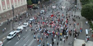 A ka më fuqi protesta të prodhojë ‘stuhi’ lajmesh perëndimore?