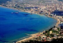 Europa “zbarkon” në Vlorë: Turistët e huaj preferojnë qytetin bregdetar për pushime