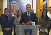 Kriza brenda “LDK”, baza kërkon shkarkimin e Lumir Abdixhikut