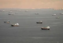 Irani bllokon Ngushticën e Hormuzit: Nuk do të hapet pa u ndalur sulmet e SHBA