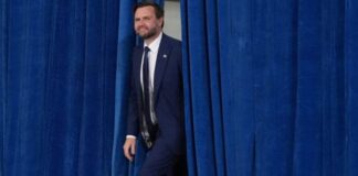Vance e pranon: Administrata Trump keqmenaxhoi publikimin e dosjeve të Epstein