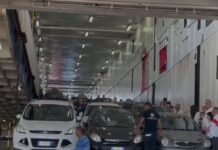 Fluks i lartë në Portin e Vlorës, mbërrijnë qindra turistë dhe automjete