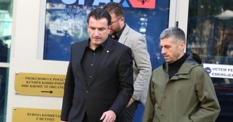 Vendimi gjykatës   Veliaj jep  OK   Alban Dokushi rikthehet në detyrë si sekretar i Përgjithshëm i Bashkisë së Tiranës 